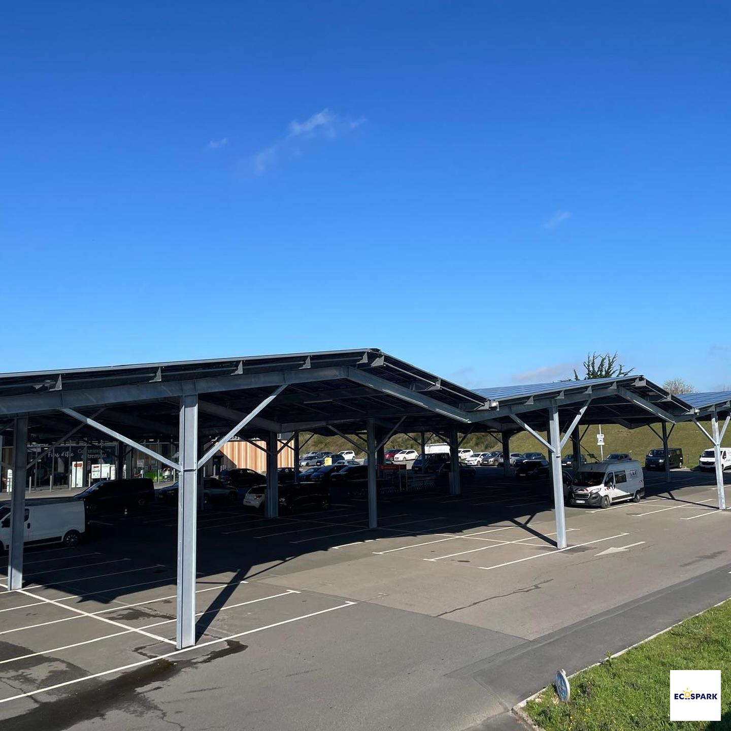 Obligation de solarisation des parkings : Ecospark vous accompagne dans votre mise en conformité !